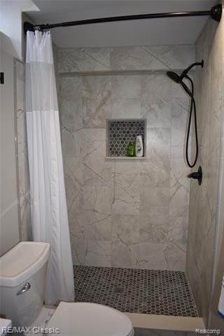 Builiding view thirty one for 29424 Regents Pointe, Farmington, MI. 48331