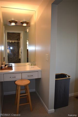 Builiding view twenty one for 29424 Regents Pointe, Farmington, MI. 48331