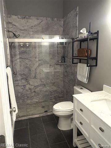 Builiding view twenty for 29424 Regents Pointe, Farmington, MI. 48331