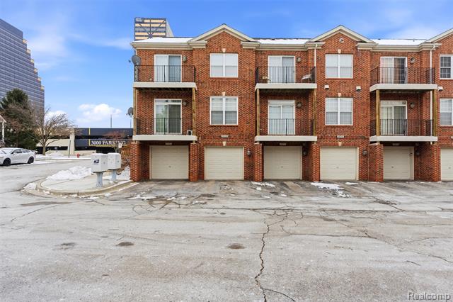 Builiding view fifteen for 20336 Rodeo, Southfield, MI. 48075