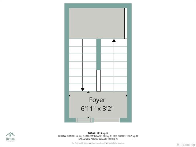 Builiding view seventeen for 20336 Rodeo, Southfield, MI. 48075
