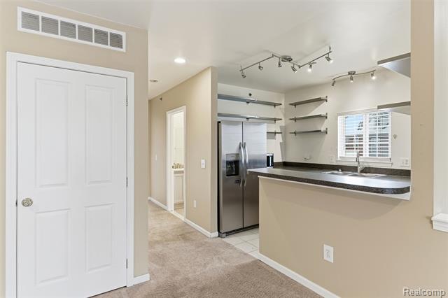 Builiding view six for 20336 Rodeo, Southfield, MI. 48075