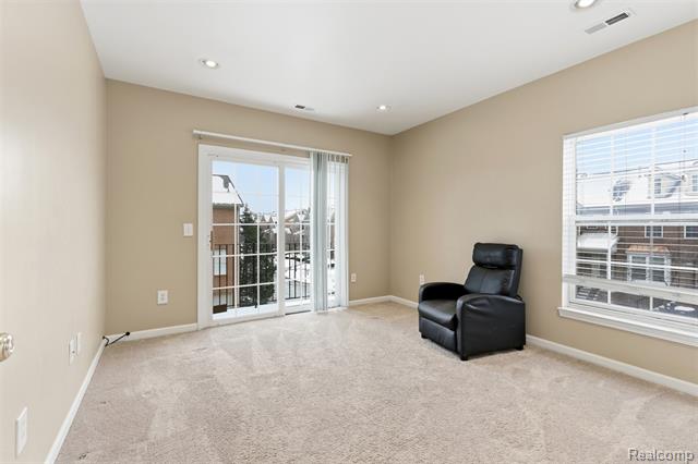 Builiding view twelve for 20336 Rodeo, Southfield, MI. 48075