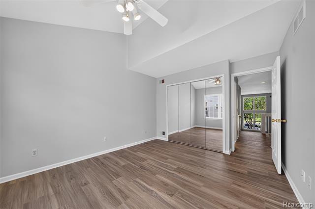 Builiding view eleven for 141 W Kenilworth, Royal Oak, MI. 48067