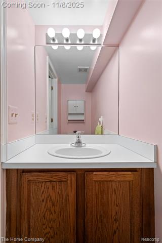 Builiding view twenty five for 175 W Kenilworth, Royal Oak, MI. 48067