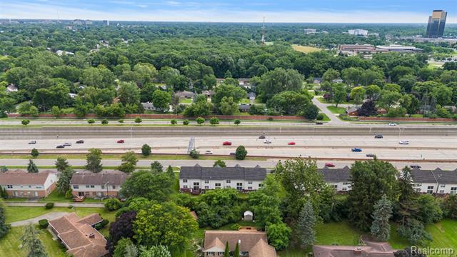 Builiding view fourteen for 19208 W 11 Mile, Southfield, MI. 48076