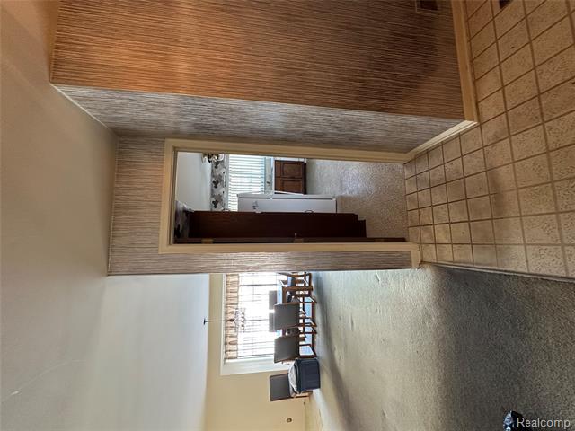 Builiding view seven for 26471 Summerdale, Southfield, MI. 48033