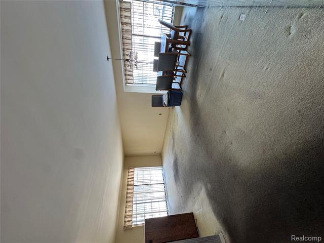 Builiding view sixteen for 26471 Summerdale, Southfield, MI. 48033