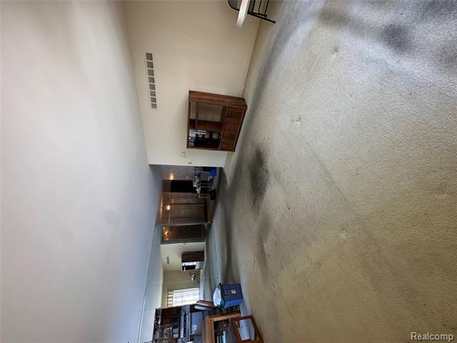 Builiding view thirteen for 26471 Summerdale, Southfield, MI. 48033