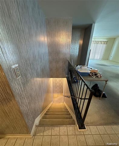 Builiding view twenty five for 26471 Summerdale, Southfield, MI. 48033