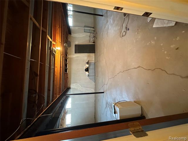 Builiding view twenty six for 26471 Summerdale, Southfield, MI. 48033