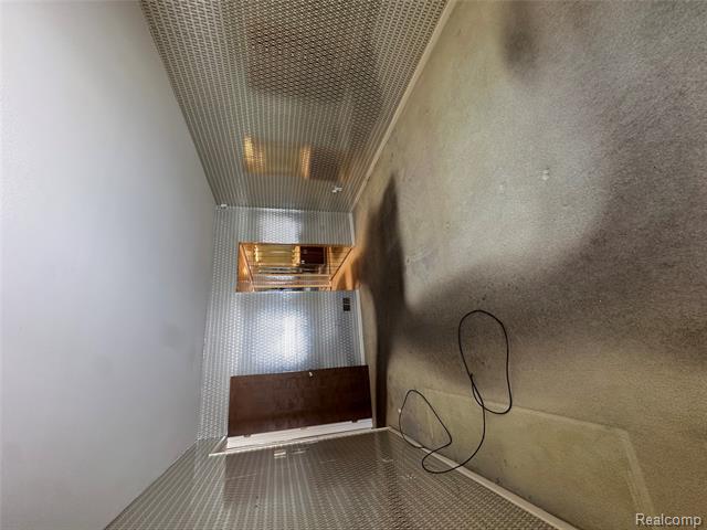 Builiding view twenty two for 26471 Summerdale, Southfield, MI. 48033