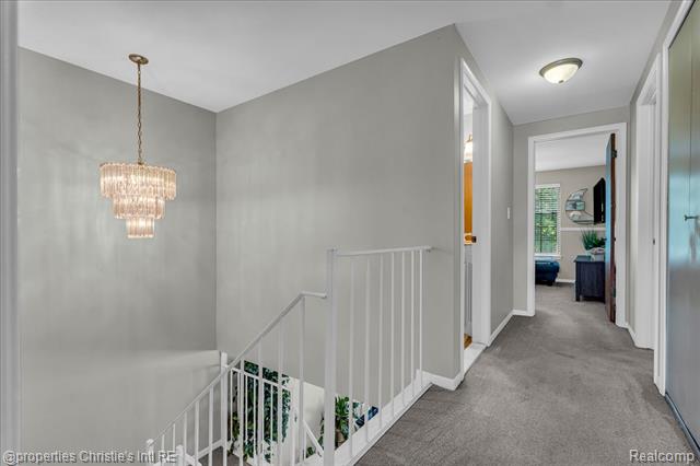 Builiding view seventeen for 26216 Summerdale, Southfield, MI. 48033