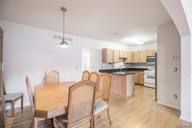 Builiding view eight for 1441 S Main, Royal Oak, MI. 48067