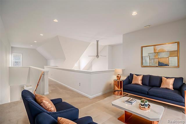 Builiding view sixteen for 1441 S Main, Royal Oak, MI. 48067