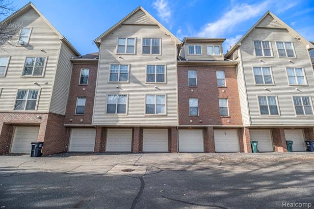 Builiding view twenty four for 1441 S Main, Royal Oak, MI. 48067