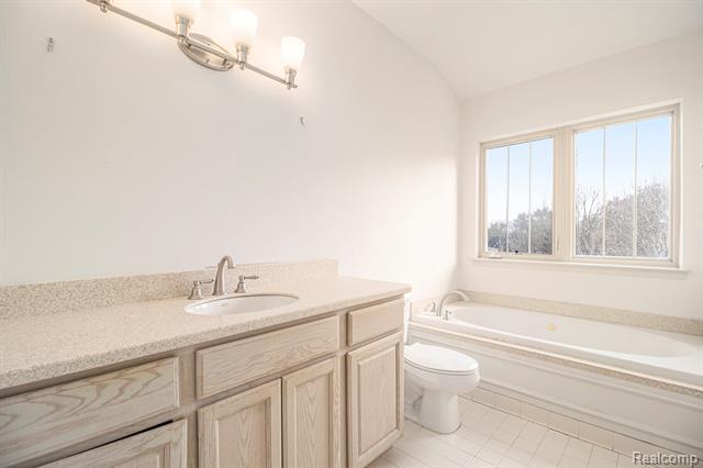 Builiding view twenty one for 1441 S Main, Royal Oak, MI. 48067