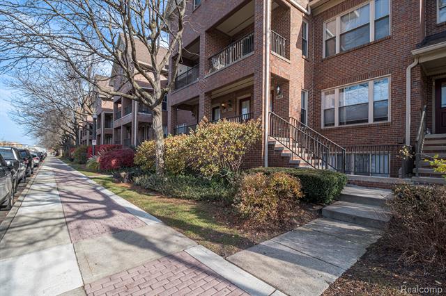 Builiding view two for 1441 S Main, Royal Oak, MI. 48067