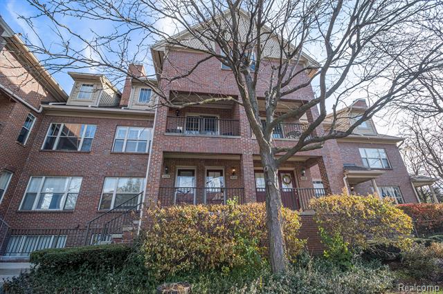 front view for 1441 S Main St, Royal Oak, Mi. 48067