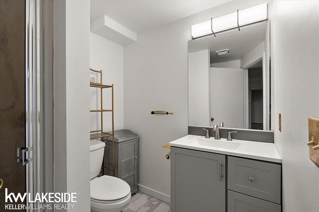 Builiding view fifty three for 24543 Martel, Farmington, MI. 48335