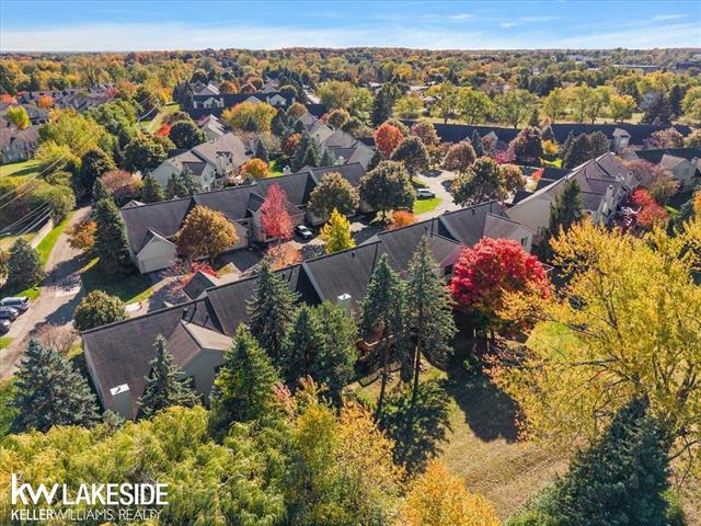 Builiding view ten for 24543 Martel, Farmington, MI. 48335