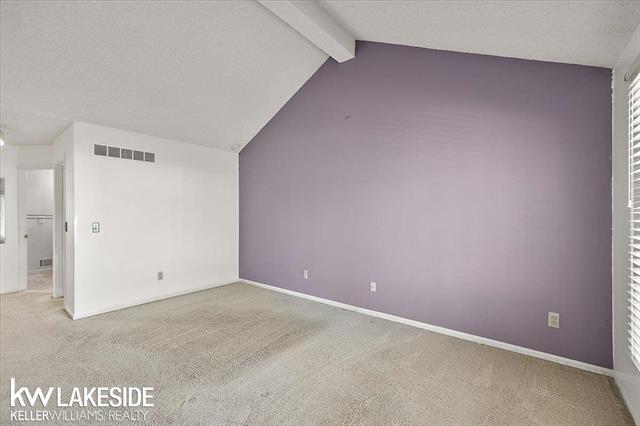 Builiding view thirty five for 24543 Martel, Farmington, MI. 48335