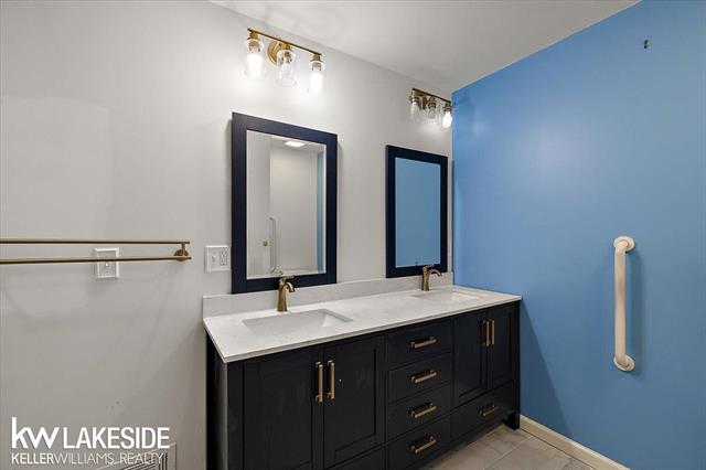 Builiding view thirty seven for 24543 Martel, Farmington, MI. 48335