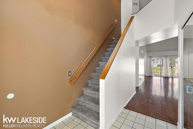 Builiding view twelve for 24543 Martel, Farmington, MI. 48335