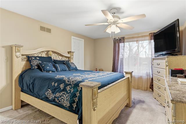 Builiding view eighteen for 22415 Cranbrooke, Novi, MI. 48375