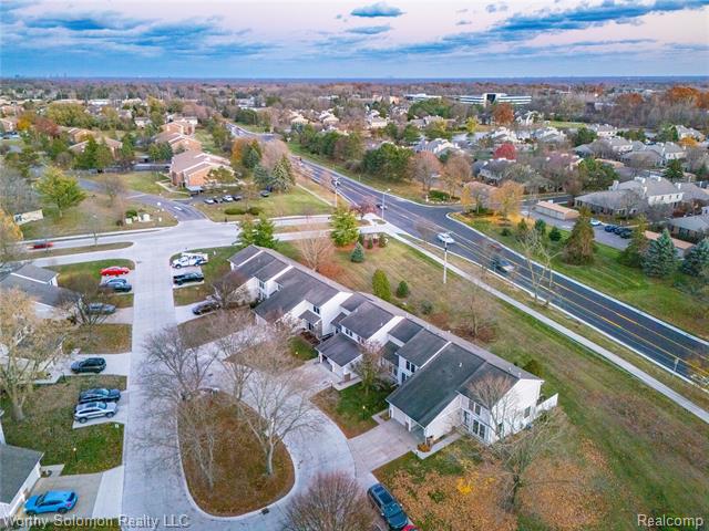 Builiding view thirty nine for 22415 Cranbrooke, Novi, MI. 48375