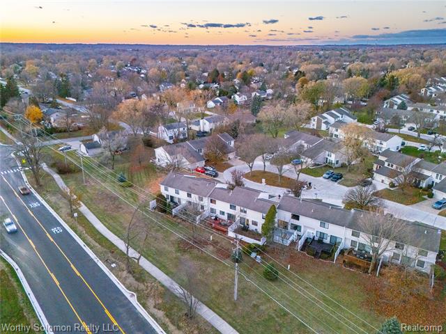 Builiding view thirty seven for 22415 Cranbrooke, Novi, MI. 48375