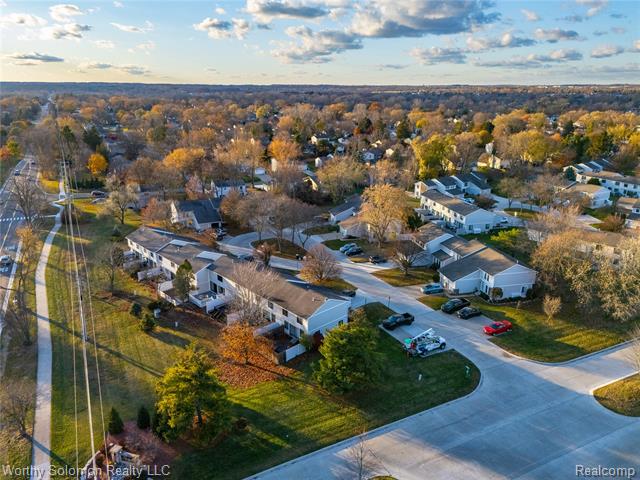 Builiding view thirty two for 22415 Cranbrooke, Novi, MI. 48375