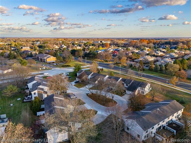 Builiding view thirty for 22415 Cranbrooke, Novi, MI. 48375