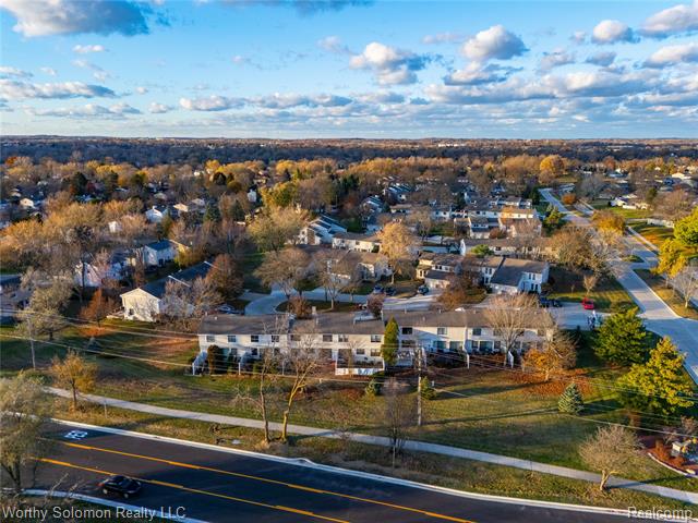 Builiding view twenty eight for 22415 Cranbrooke, Novi, MI. 48375