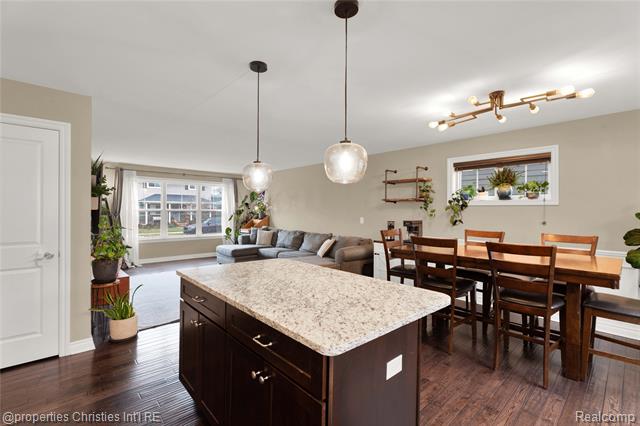 Builiding view eleven for 2320 Hamata, Ferndale, MI. 48220