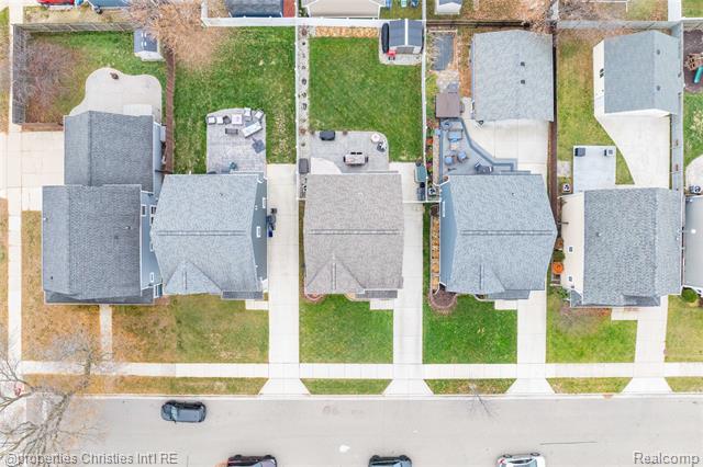 Builiding view forty for 2320 Hamata, Ferndale, MI. 48220