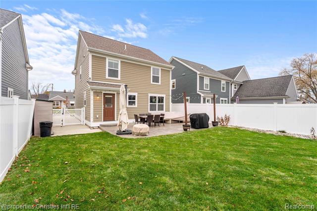 Builiding view thirty four for 2320 Hamata, Ferndale, MI. 48220