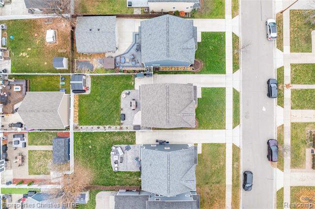 Builiding view thirty nine for 2320 Hamata, Ferndale, MI. 48220