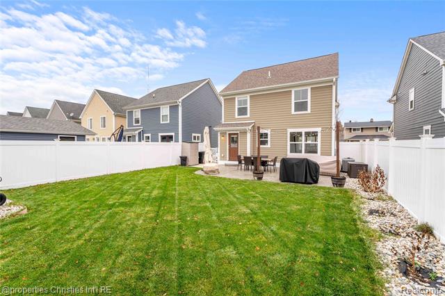 Builiding view thirty six for 2320 Hamata, Ferndale, MI. 48220