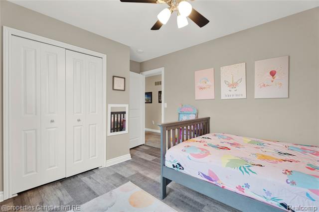 Builiding view twenty four for 2320 Hamata, Ferndale, MI. 48220