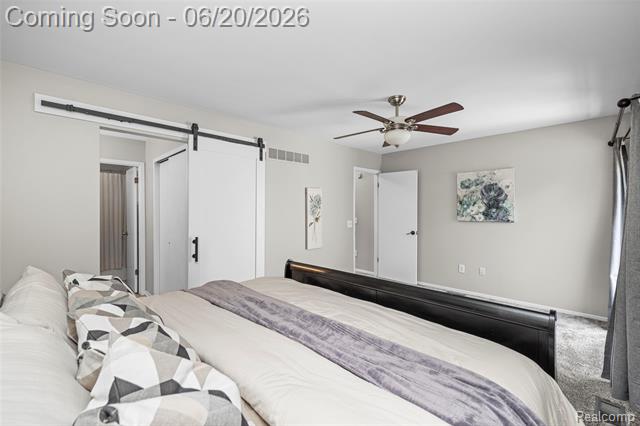 Builiding view twenty seven for 39455 Country, Novi, MI. 48375