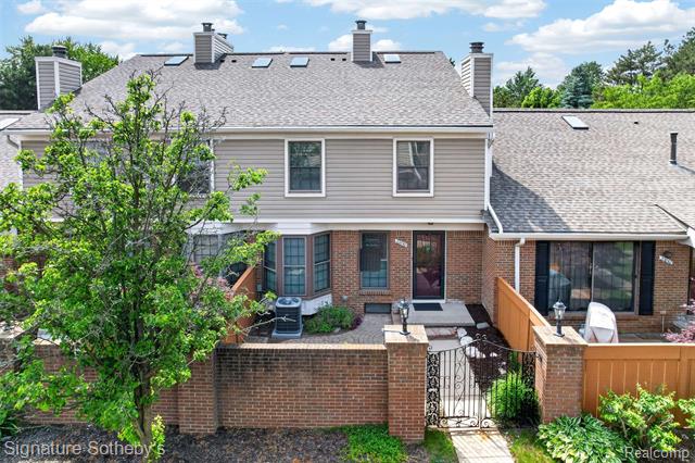 Builiding view one for 22050 Edgewater, Novi, MI. 48375