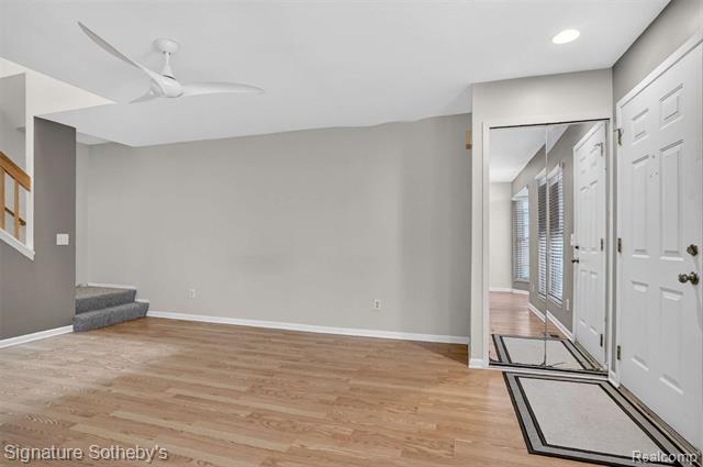 Builiding view seven for 22050 Edgewater, Novi, MI. 48375