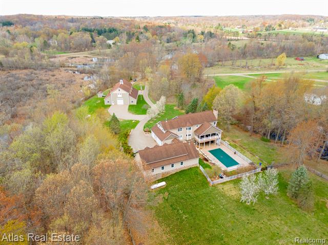 Builiding view eight for 2716 Lake George, Leonard, MI. 48367