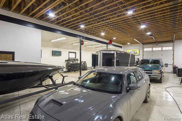 Builiding view eighty one for 2716 Lake George, Leonard, MI. 48367