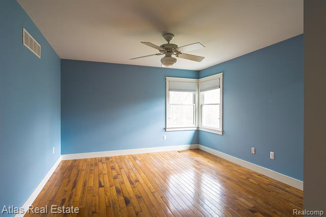 Builiding view forty five for 2716 Lake George, Leonard, MI. 48367