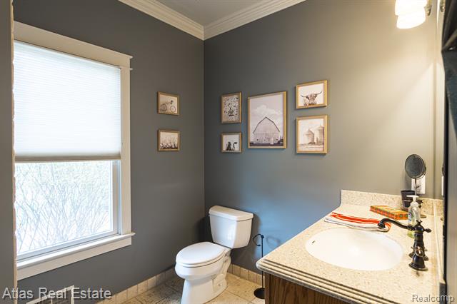 Builiding view forty one for 2716 Lake George, Leonard, MI. 48367