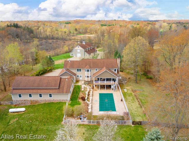 Builiding view nine for 2716 Lake George, Leonard, MI. 48367