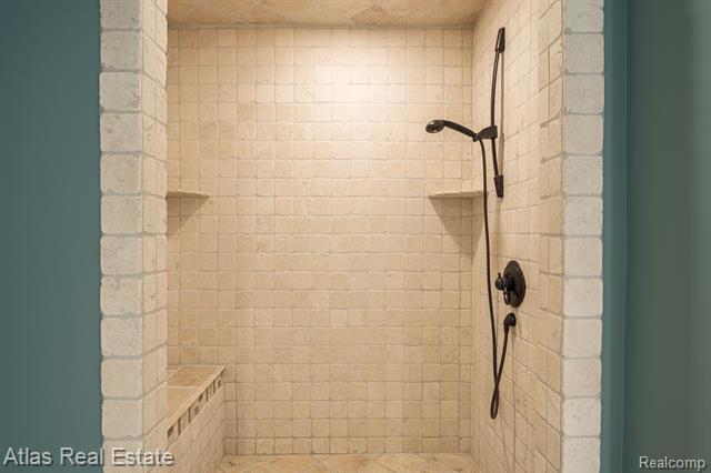 Builiding view seventy five for 2716 Lake George, Leonard, MI. 48367