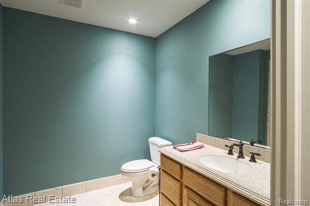 Builiding view seventy four for 2716 Lake George, Leonard, MI. 48367